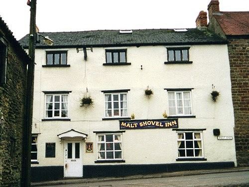 The Malt Shovel Inn Cheltenham Exterior photo